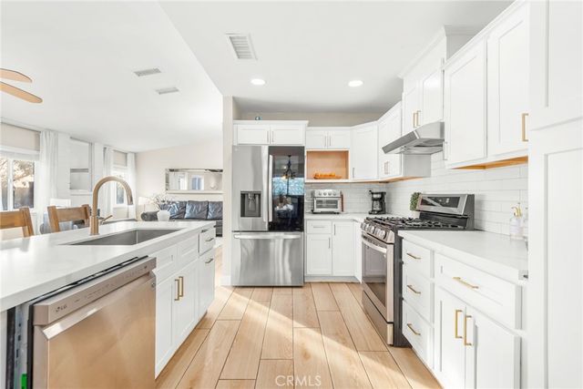 7590 Kemspter, Fontana, CA 92336