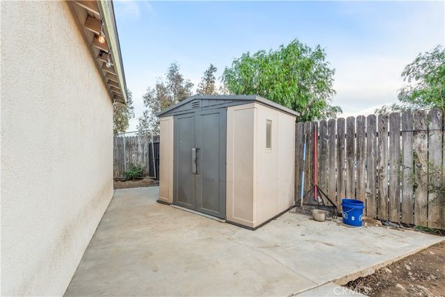 7590 Kemspter, Fontana, CA 92336