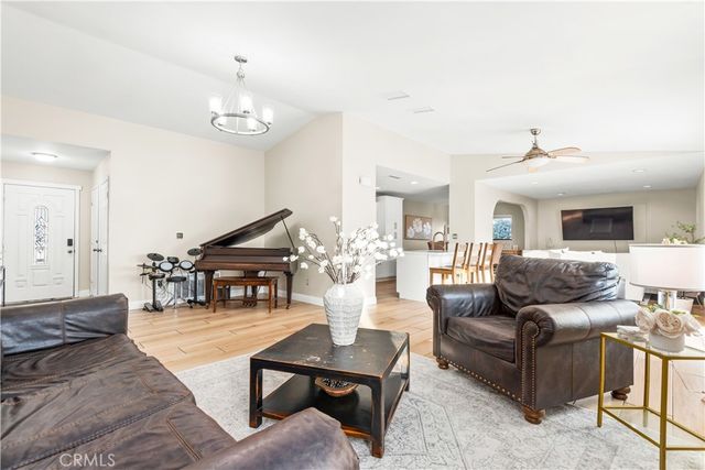 7590 Kemspter, Fontana, CA 92336