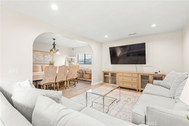 7590 Kemspter, Fontana, CA 92336