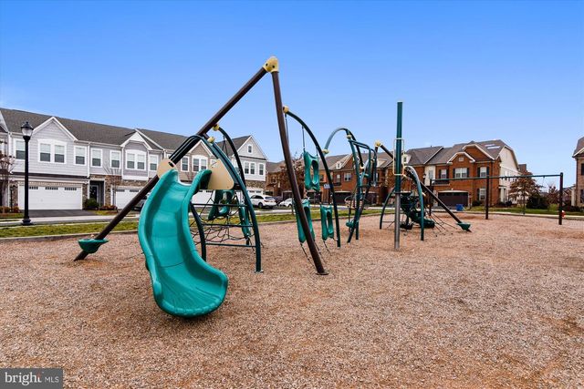 42628 EMPEROR DR, Brambleton, VA 20148
