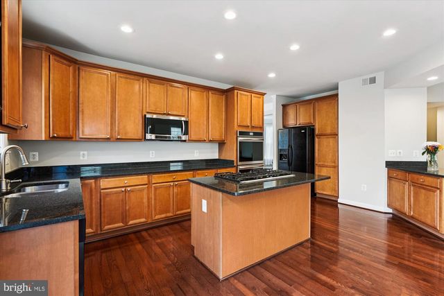 42628 EMPEROR DR, Brambleton, VA 20148