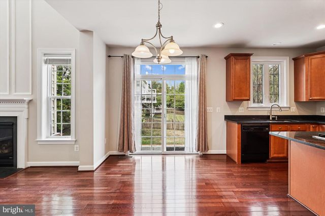 42628 EMPEROR DR, Brambleton, VA 20148