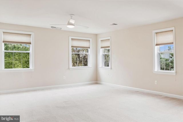 42628 EMPEROR DR, Brambleton, VA 20148