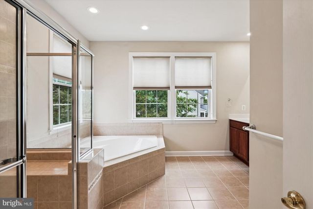 42628 EMPEROR DR, Brambleton, VA 20148