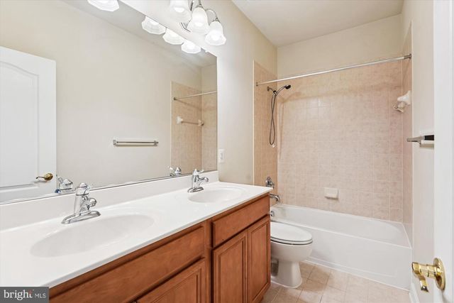 42628 EMPEROR DR, Brambleton, VA 20148