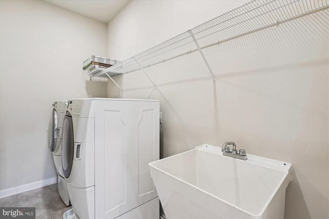 42628 EMPEROR DR, Brambleton, VA 20148