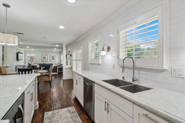 9836 Gooding Drive, Dallas, TX 75220