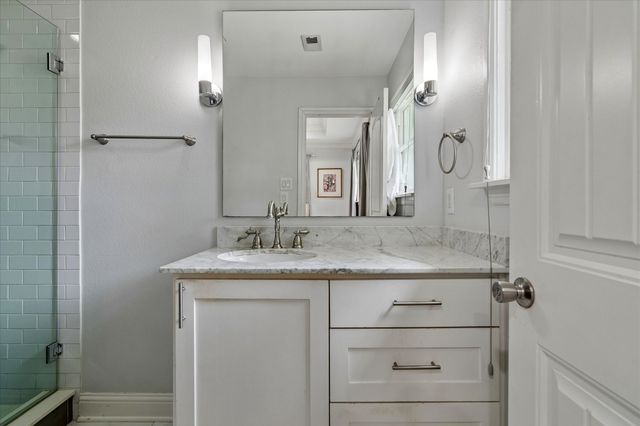 9836 Gooding Drive, Dallas, TX 75220