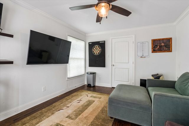 9836 Gooding Drive, Dallas, TX 75220
