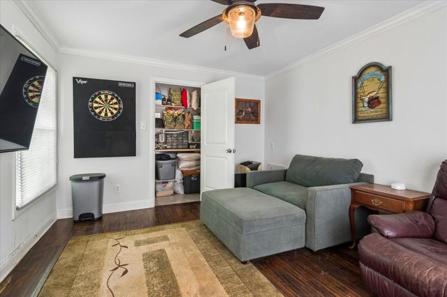 9836 Gooding Drive, Dallas, TX 75220