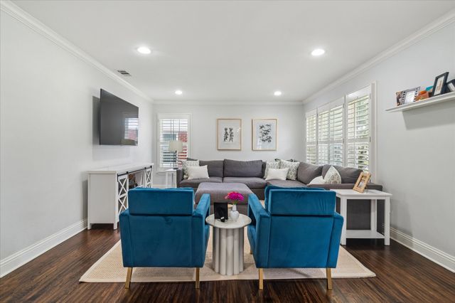 9836 Gooding Drive, Dallas, TX 75220