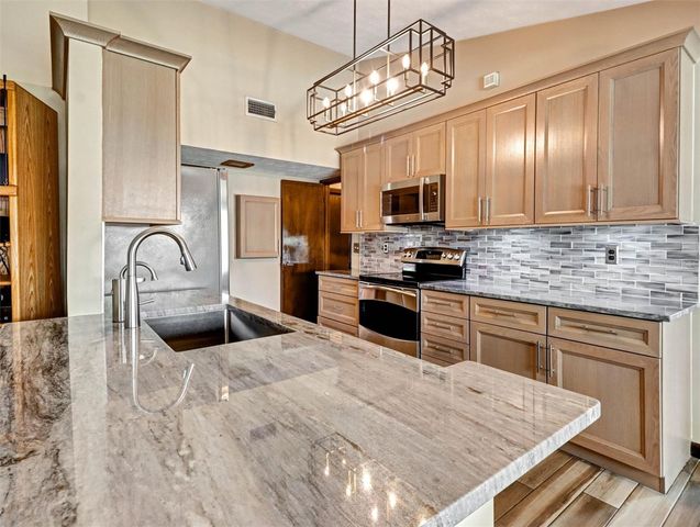 16110 ARMISTEAD LANE, Odessa, FL 33556