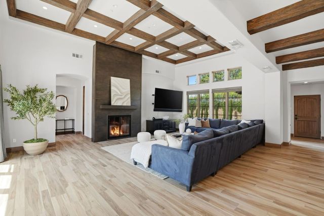 19534 Montevina Road, Los Gatos, CA 95033