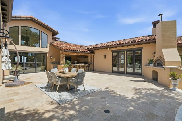 19534 Montevina Road, Los Gatos, CA 95033