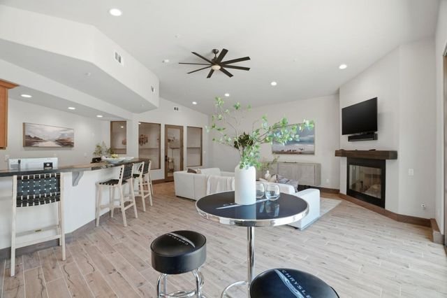 19534 Montevina Road, Los Gatos, CA 95033