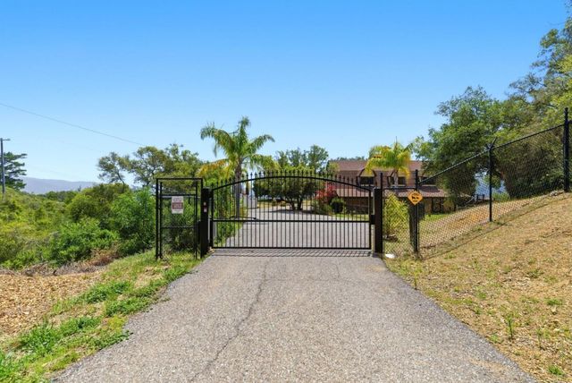 19534 Montevina Road, Los Gatos, CA 95033