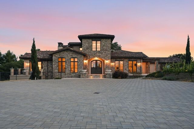 19534 Montevina Road, Los Gatos, CA 95033