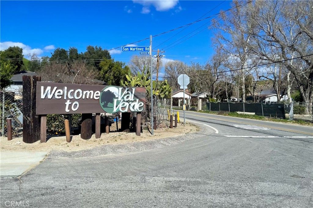 0 Loma Verde Mountain way, Val Verde, CA 91384 — exterior