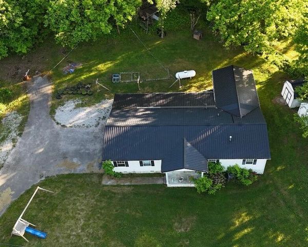 1831 Fish Trap Road, Manchester, KY 40962