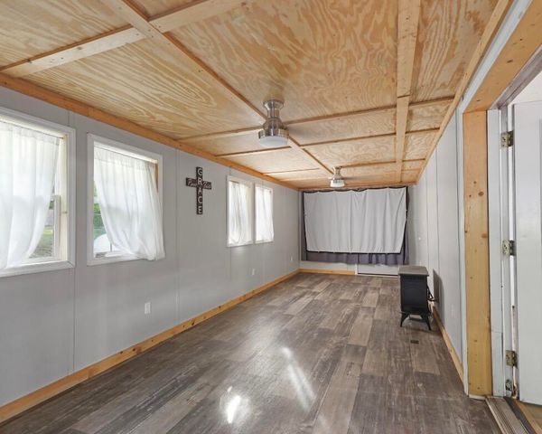 1831 Fish Trap Road, Manchester, KY 40962