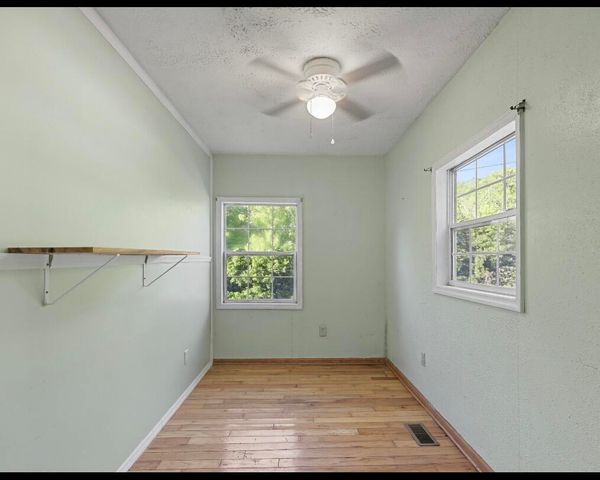 1831 Fish Trap Road, Manchester, KY 40962