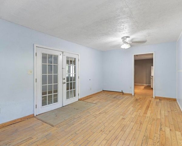 1831 Fish Trap Road, Manchester, KY 40962
