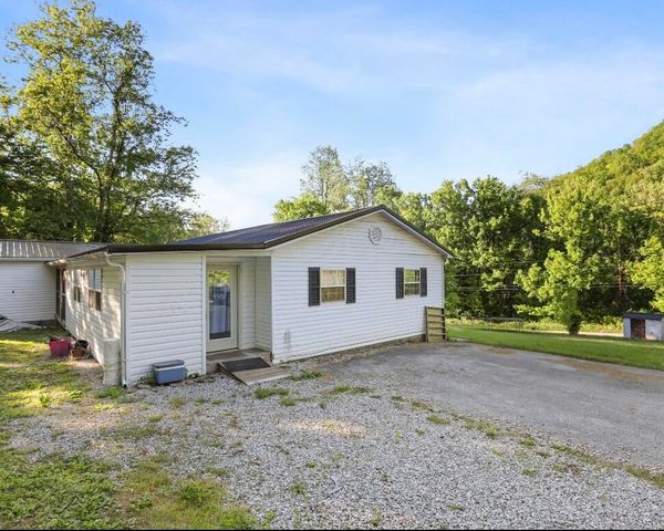 1831 Fish Trap Road, Manchester, KY 40962