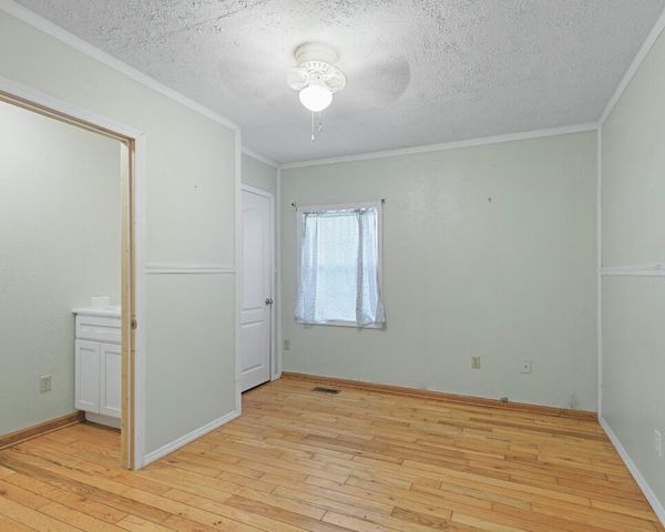 1831 Fish Trap Road, Manchester, KY 40962