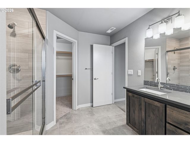 11517 Ne 124TH Pl, Vancouver, WA 98682