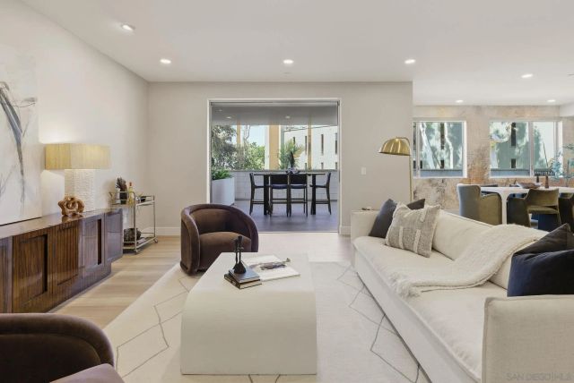 2501 State Street 205, Carlsbad, CA 92008