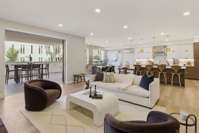 2501 State Street 205, Carlsbad, CA 92008