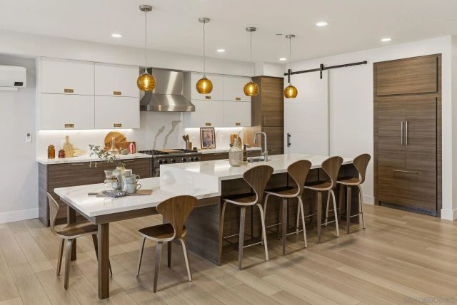 2501 State Street 205, Carlsbad, CA 92008