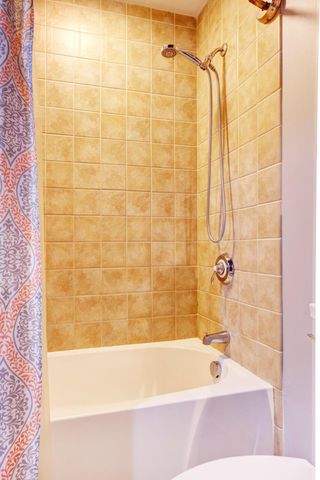 100 E Gay Street, 303, Columbus, OH 43215