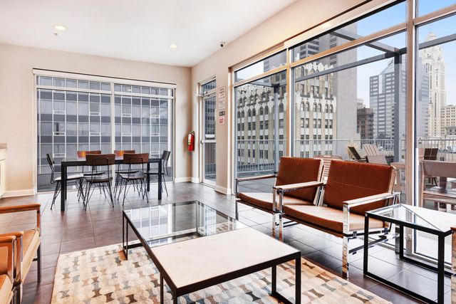 100 E Gay Street, 303, Columbus, OH 43215