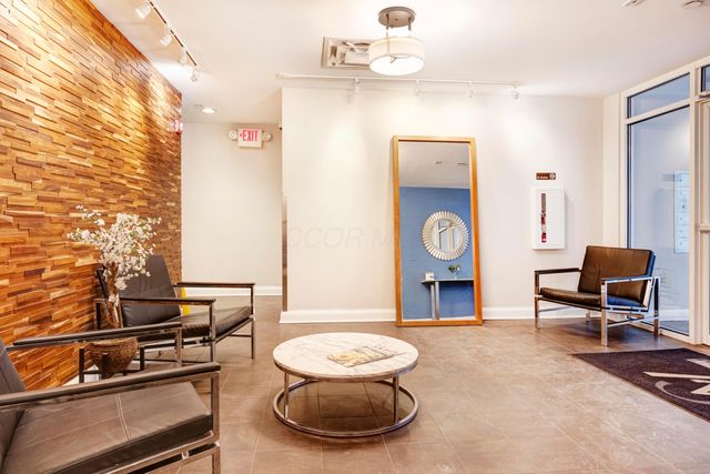 100 E Gay Street, 303, Columbus, OH 43215