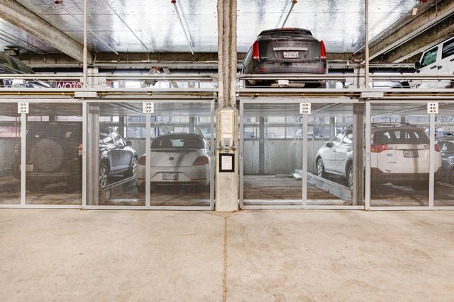 100 E Gay Street, 303, Columbus, OH 43215