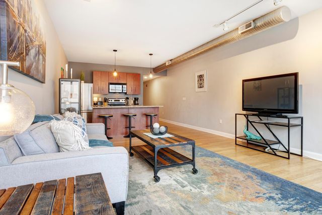 100 E Gay Street, 303, Columbus, OH 43215