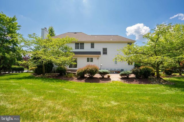 31 SAPPHIRE DR, West Windsor, NJ 08550