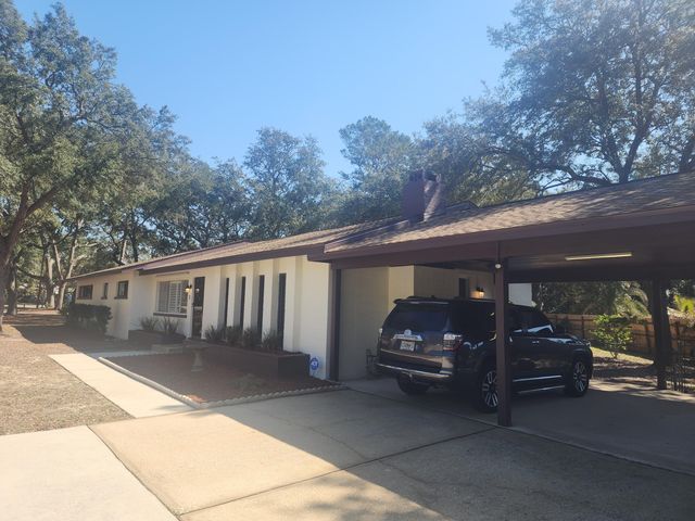 2 Warwick Drive, Shalimar, FL 32579