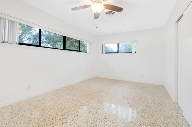 2 Warwick Drive, Shalimar, FL 32579