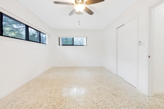 2 Warwick Drive, Shalimar, FL 32579