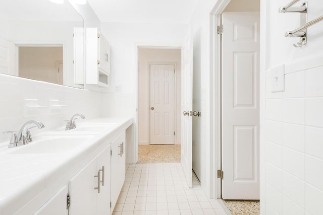 2 Warwick Drive, Shalimar, FL 32579