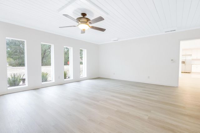 2 Warwick Drive, Shalimar, FL 32579