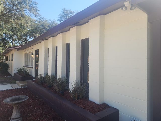 2 Warwick Drive, Shalimar, FL 32579