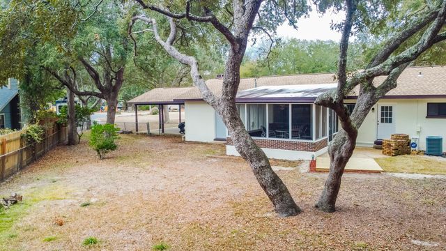 2 Warwick Drive, Shalimar, FL 32579