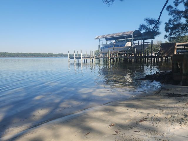 2 Warwick Drive, Shalimar, FL 32579