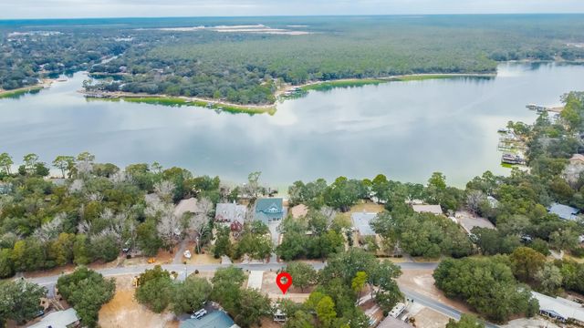 2 Warwick Drive, Shalimar, FL 32579