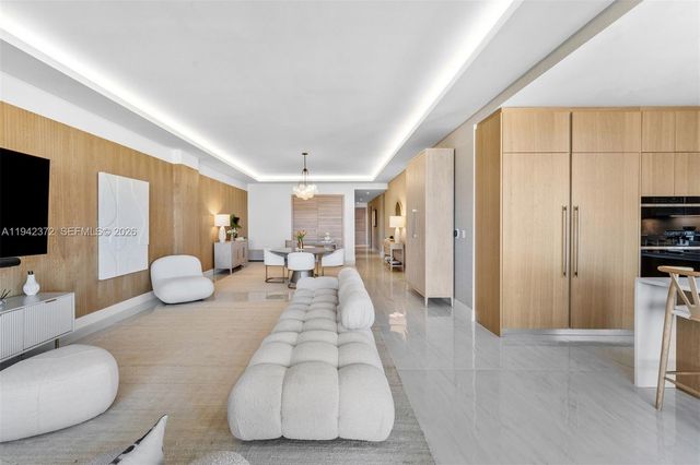 515 Valencia Ave 1103, Coral Gables, FL 33134