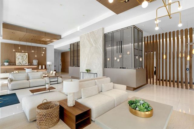 515 Valencia Ave 1103, Coral Gables, FL 33134